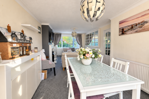 Greenland Crescent, Chilwell, Nottinghamshire photo 5