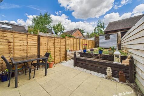 CAM02773G0-PR0329-STILL001