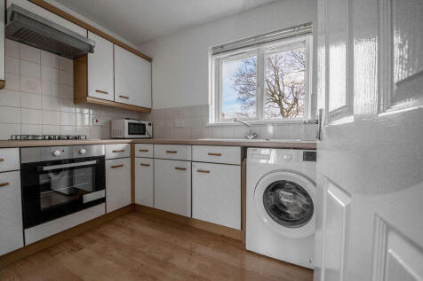 Jamieson Avenue, Stenhousemuir, FK5 photo 5