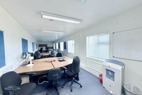 Office for sale Image 11