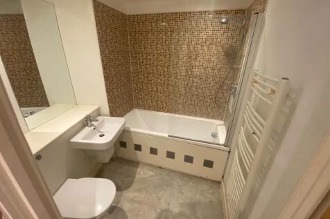 Bathroom (1).jpeg