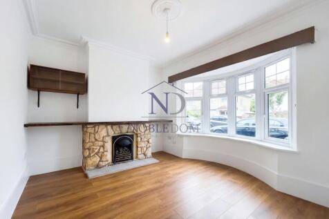 THREE BEDROOM TERRACED HOUSE IN HOUNSLOW