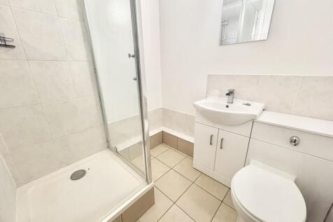 Thames Court, Crombie Close photo 4