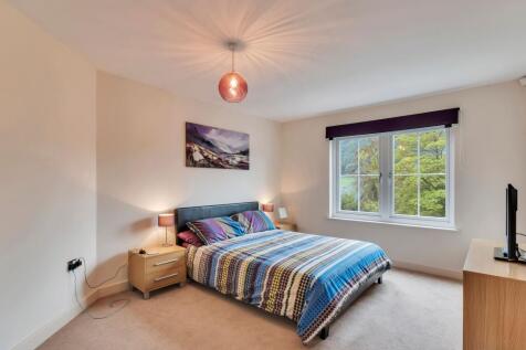 Plas Derwen, Abbey Road, Llangollen, Denbighshire photo 4