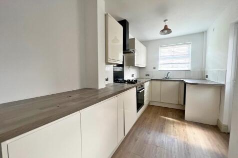 Sandhill Terrace, Latchford photo 5