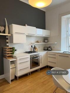 Open Plan Kitchen/Living Area