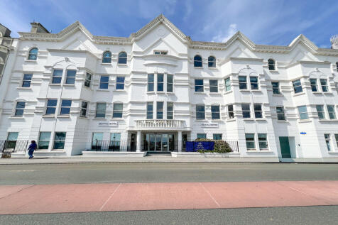 Opul Centre, Loch Promenade, Douglas