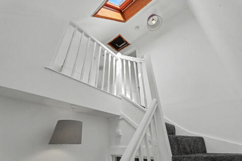 Queen Street, Stonehouse photo 3