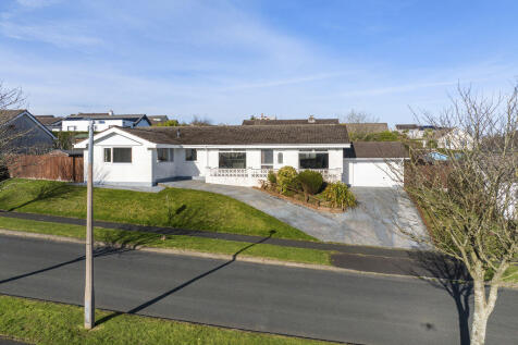 9 Sunnybank Avenue