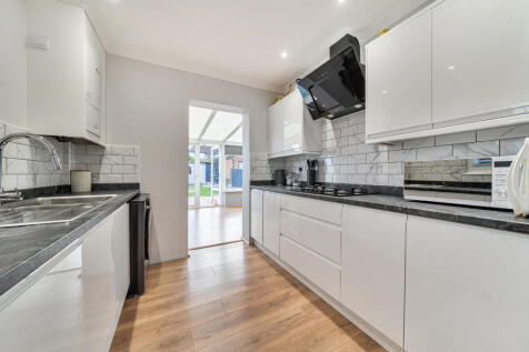 1374054-12-6900f3...