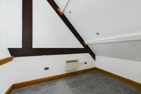 Apartment 7 - Bedroom Two