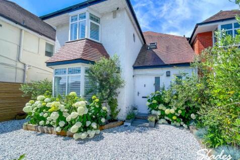 3 Stourcliffe front 