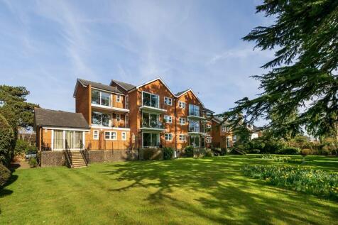 West Molesey, KT8 - property photo