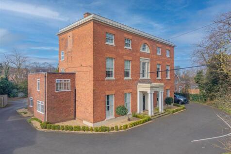 Broadfield House Compton Drive Kingswinford 1.jpg