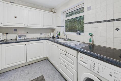 CAM04273G0-PR0231...