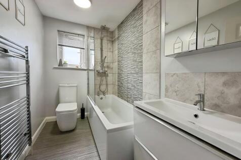 d972cf6e-WhatsApp...