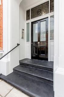 entrance_area