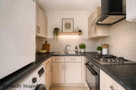 flat 5 127 sandy park kitchen chatgpt VS.jpg