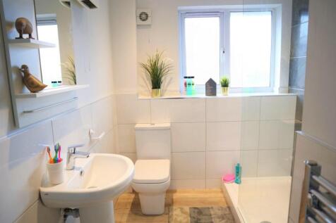 Barnsdale Close, Loughborough photo 3