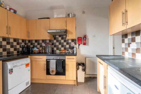261 Crookesmoor Road, Sheffield photo 2