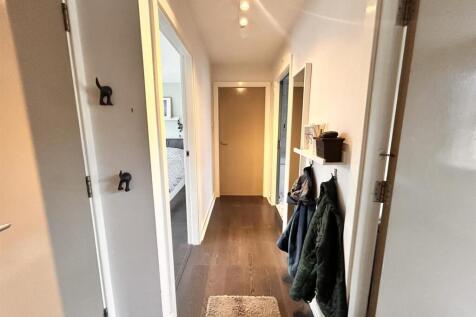Hallway.jpg