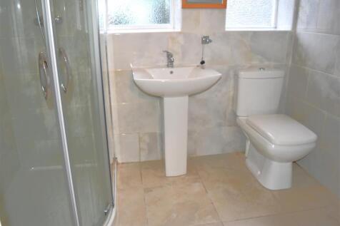 ENSUITE SHOWER ROOM