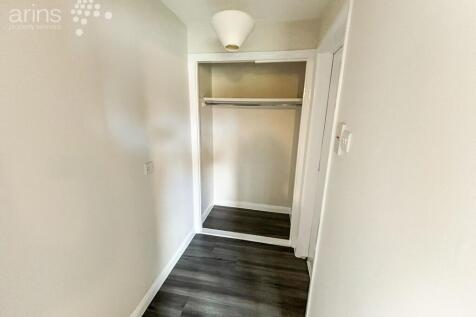 Cannock Way, Lower Earley, RG6 photo 5
