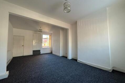 Adelaide Street, Maltby, Rotherham photo 3