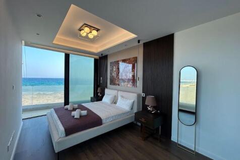 Bedroom with Sea...