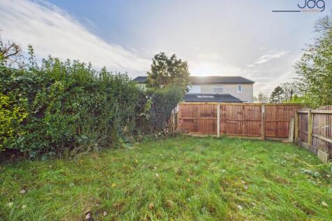 Spacious Garden to the rear of the property with decked seating area