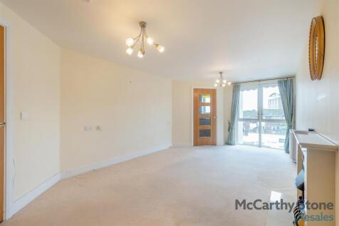 8694428-interior06.jpg