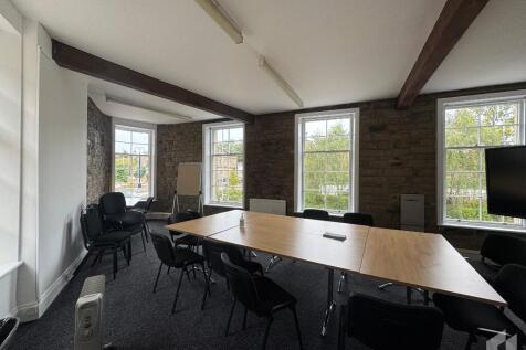 Office to rent Image 5