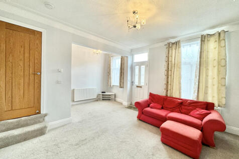 Oakley Terrace, Beeston, West Yorkshire, LS11 photo 5