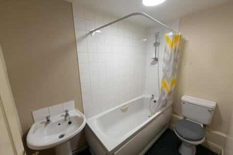 Back Fazakerley Street, Chorley photo 4