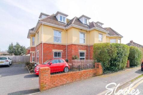 4 GARDNER ROAD FRONT