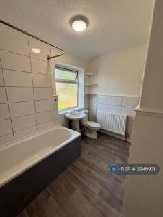 Fairless Road, Manchester, M30 photo 4