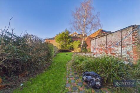 CAM05152G0-PR0377-STILL028.jpg