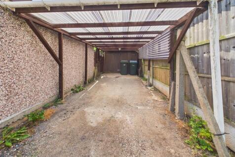 Garage &amp; Carport