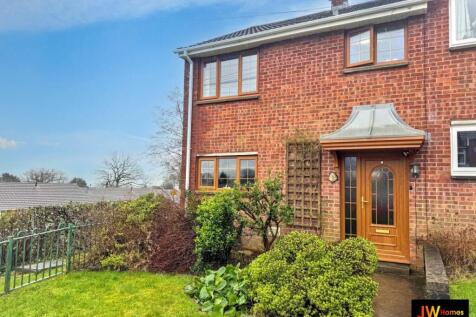 Blackwood, NP12 - property photo