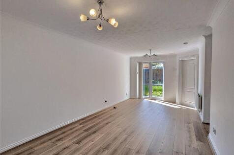 Cradoc Grove, Ingleby Barwick photo 3