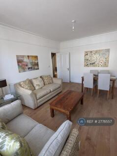 Sitting Room/Dining Room