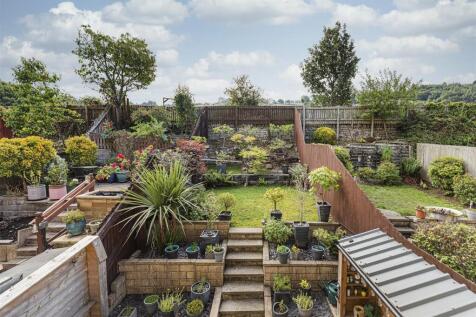 Bramleys Estate Agents - High Bank Close - Elland 