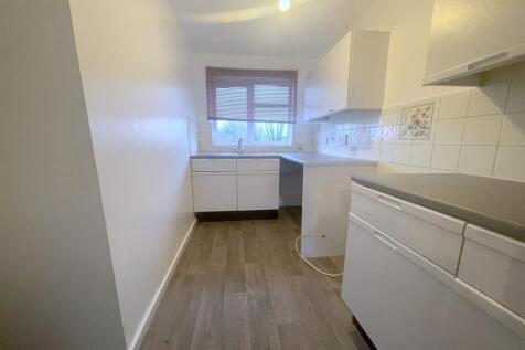 Fitted kitchen, new 