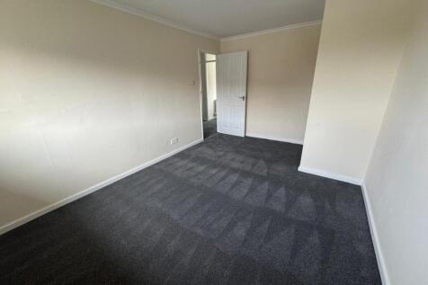 37 Dodswell Grove photo 4