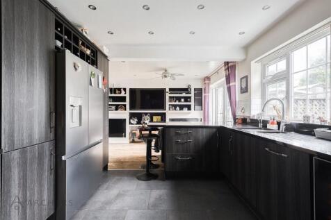 43BarncliffeRoad(Interior)-4.jpg