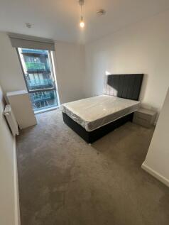 Cosmos Apartments, High Road, Wembley, Brent photo 2