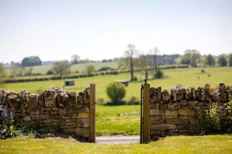 86 - Dowmans Farmhouse - GL53 9QY - Web.jpg