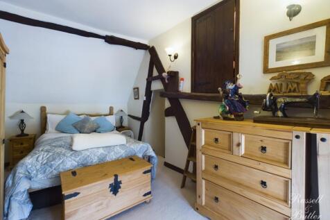 CAM02127G0-PR0167-STILL015