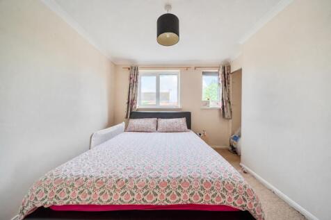 Peregrine Way, Grove, OX12 photo 5