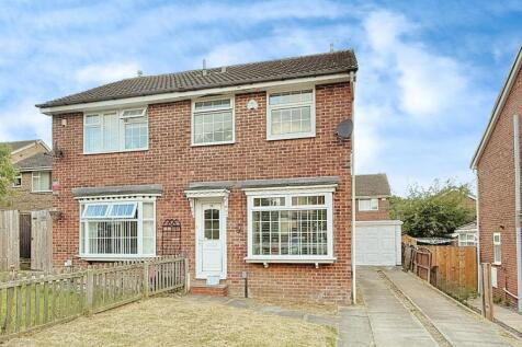 Leeds, LS13 - property photo